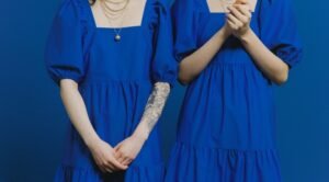 What Colors Look Good on Pale Skin: Style Tips That Shine