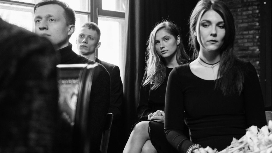 How Should You Dress for a Funeral?